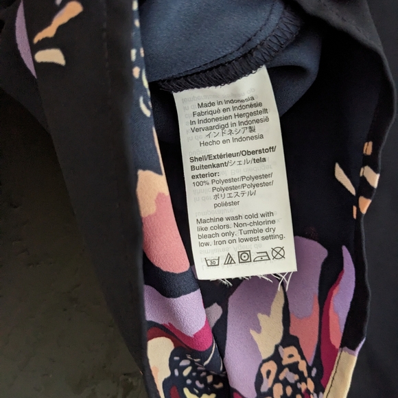 JCrew floral blouse - Picture 6 of 6